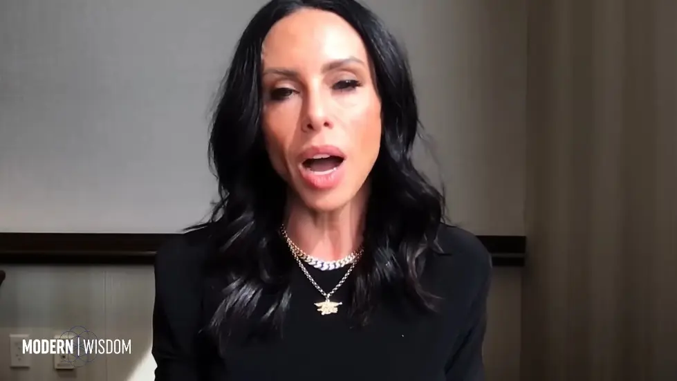 Build More Muscle & Supercharge Your Longevity - Dr Gabrielle Lyon | Modern Wisdom 696 004