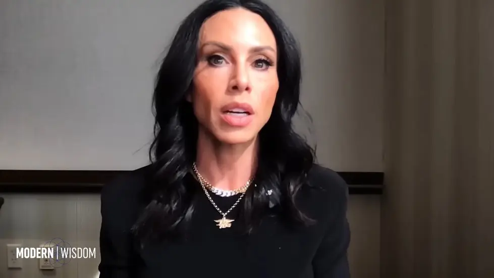 Build More Muscle & Supercharge Your Longevity - Dr Gabrielle Lyon | Modern Wisdom 696 006