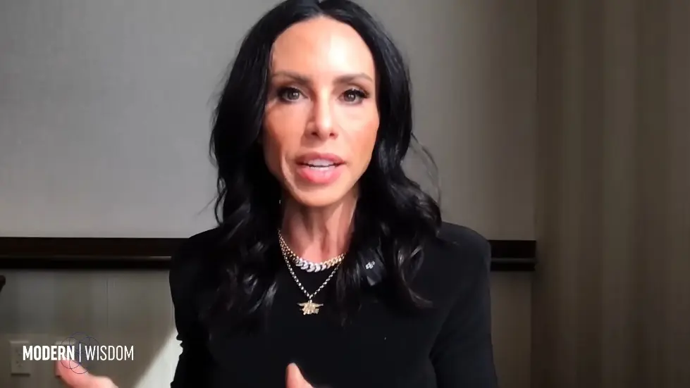 Build More Muscle & Supercharge Your Longevity - Dr Gabrielle Lyon | Modern Wisdom 696 008