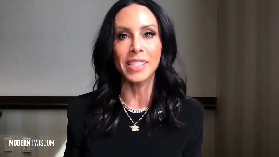 Build More Muscle & Supercharge Your Longevity - Dr Gabrielle Lyon | Modern Wisdom 696 009