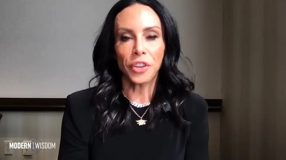 Build More Muscle & Supercharge Your Longevity - Dr Gabrielle Lyon | Modern Wisdom 696 013