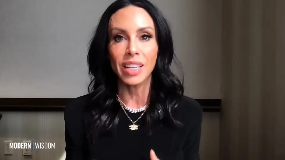 Build More Muscle & Supercharge Your Longevity - Dr Gabrielle Lyon | Modern Wisdom 696 016