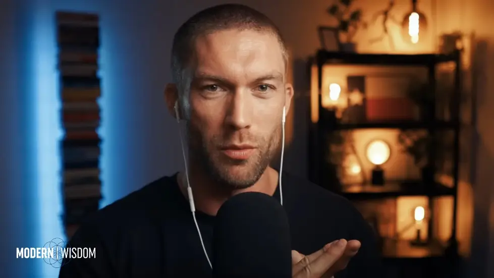 Build More Muscle & Supercharge Your Longevity - Dr Gabrielle Lyon | Modern Wisdom 696 018