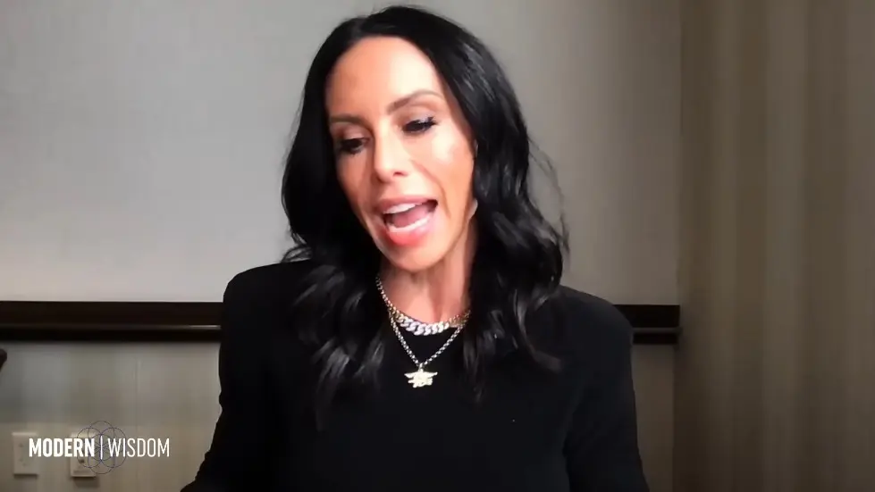 Build More Muscle & Supercharge Your Longevity - Dr Gabrielle Lyon | Modern Wisdom 696 031