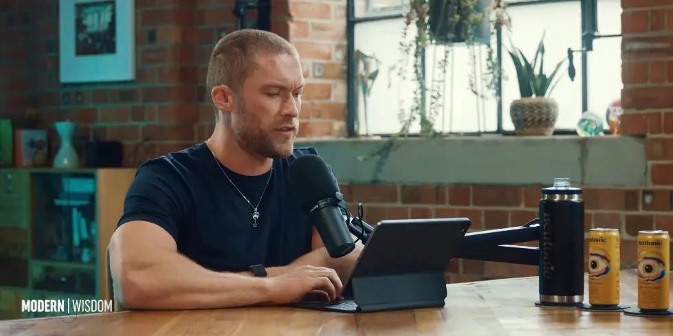 Are Women Actually Happy With Modern Dating? - Louise Perry (4K) 013