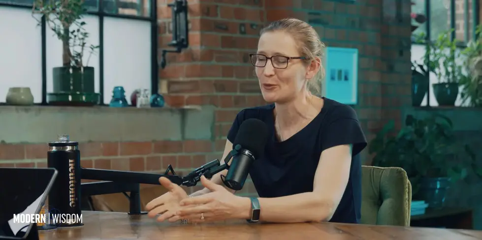 Why You Shouldn’t Share Your Private Life Online - Mary Harrington (4K) 014