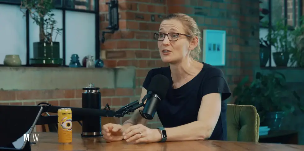 Why You Shouldn’t Share Your Private Life Online - Mary Harrington (4K) 029