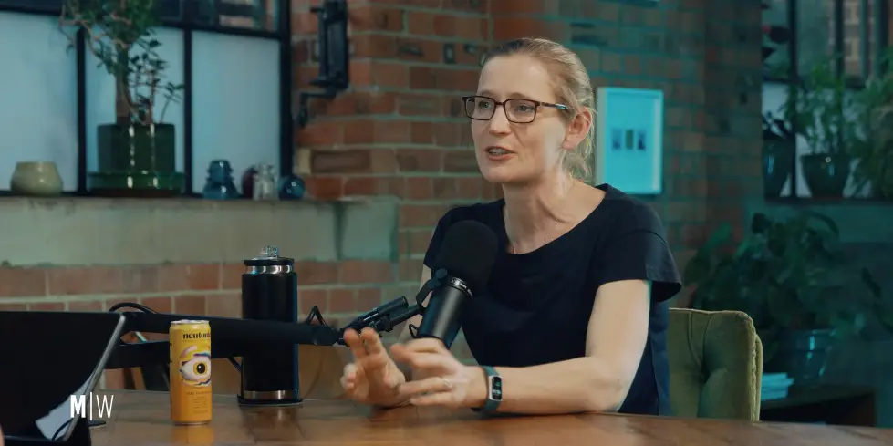 Why You Shouldn’t Share Your Private Life Online - Mary Harrington (4K) 033