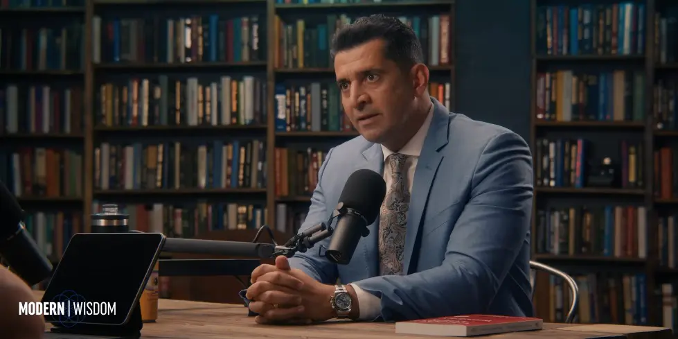 Patrick Bet-David - Why Does No One Trust The Media Anymore? (4K) 001