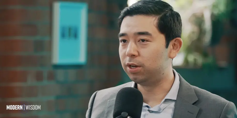 Why Is Everyone Acting Like A Victim? - Rob Henderson (4K) 001