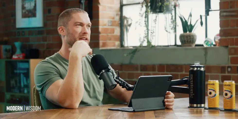 Why Is Everyone Acting Like A Victim? - Rob Henderson (4K) 002