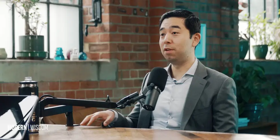 Why Is Everyone Acting Like A Victim? - Rob Henderson (4K) 038