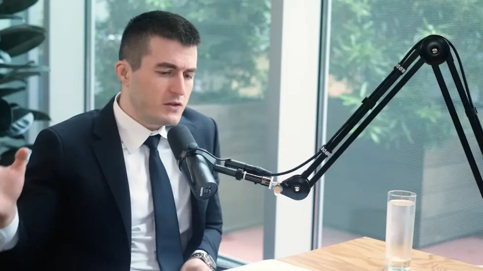 Mark Zuckerberg: Future of AI at Meta, Facebook, Instagram, and WhatsApp | Lex Fridman Podcast #383 005