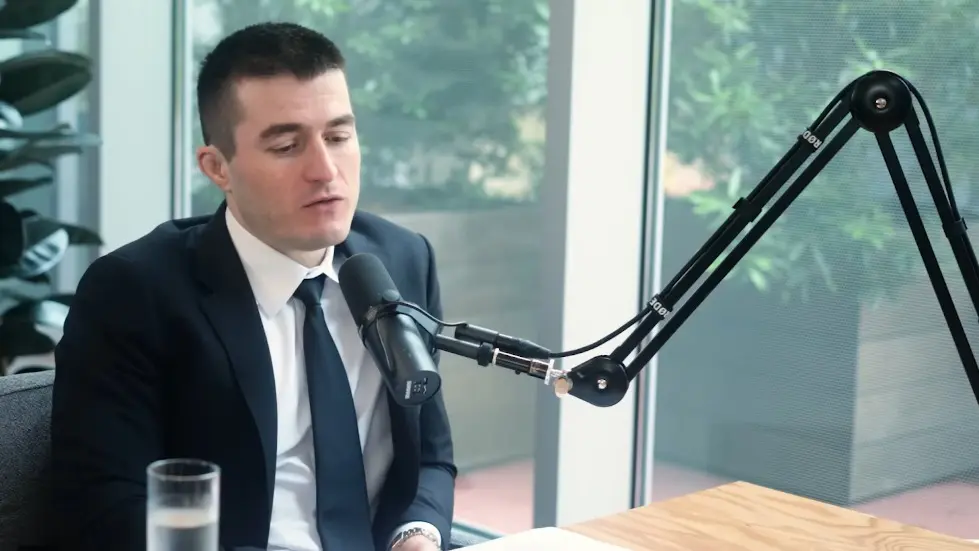 Mark Zuckerberg: Future of AI at Meta, Facebook, Instagram, and WhatsApp | Lex Fridman Podcast #383 010