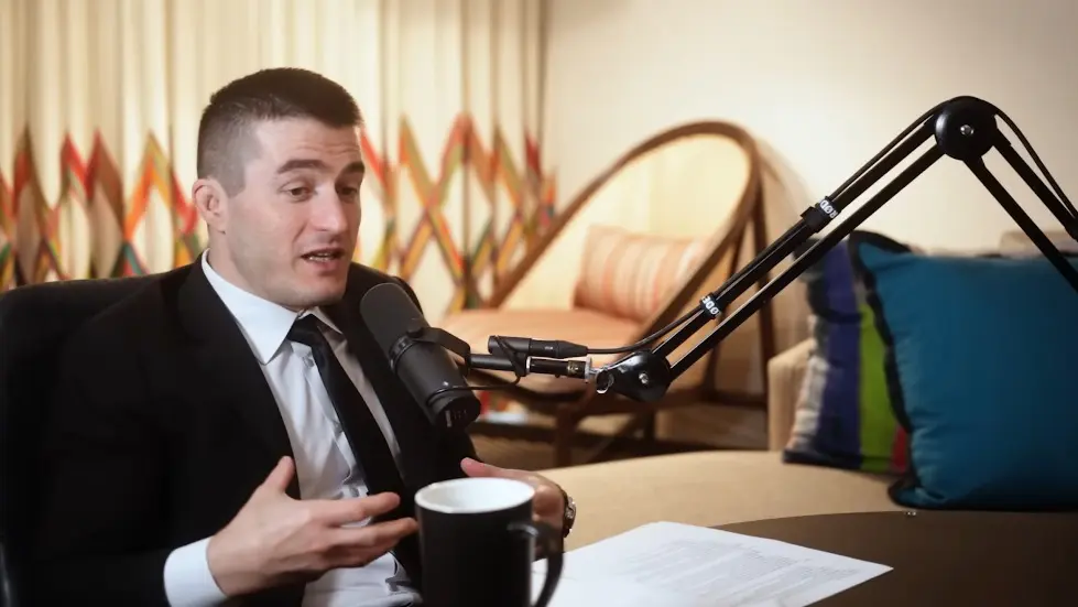 Matthew McConaughey: Freedom, Truth, Family, Hardship, and Love | Lex Fridman Podcast #384 063