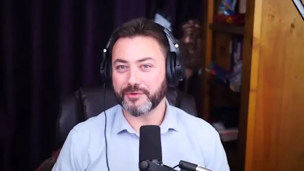 Libertarians, Conservatives, Liberals, Failing Societies | Carl Benjamin 013