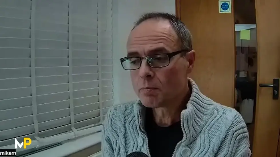 Mewing: How to Be More Attractive, Breathe Better and Live Longer | Dr. Mike Mew EP 180 004