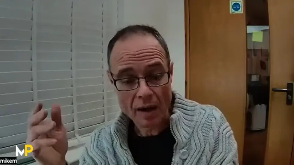 Mewing: How to Be More Attractive, Breathe Better and Live Longer | Dr. Mike Mew EP 180 033