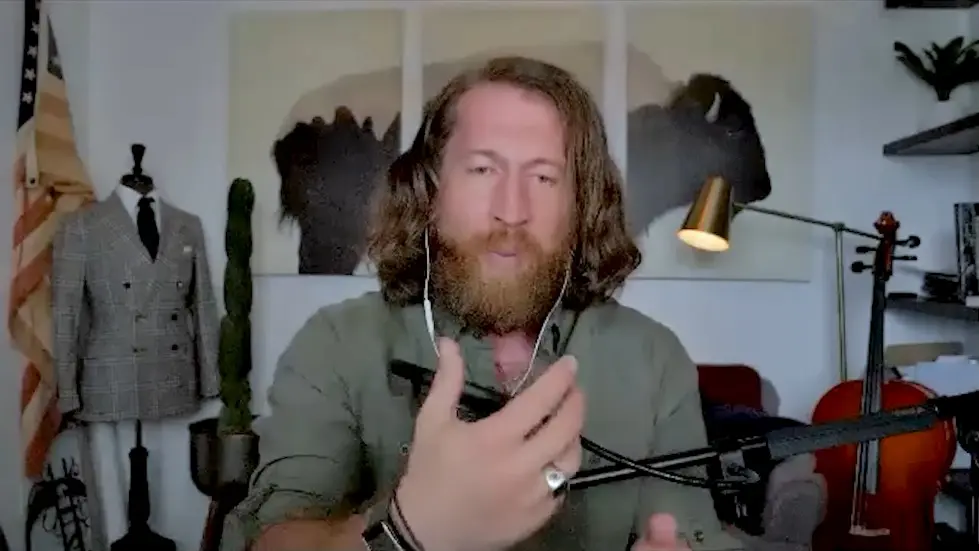 How Men Can Instantly Look More Attractive | Tanner Guzy 123 014