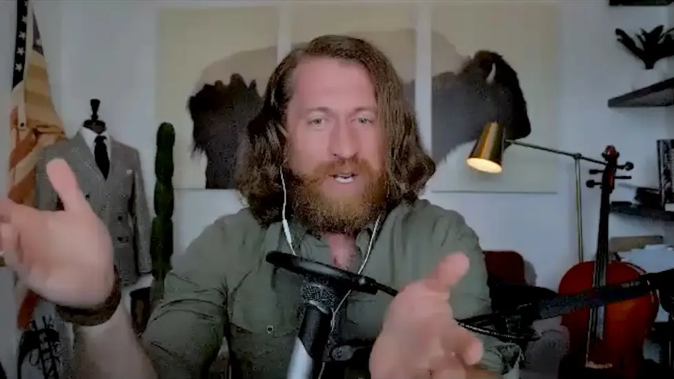 How Men Can Instantly Look More Attractive | Tanner Guzy 123 025