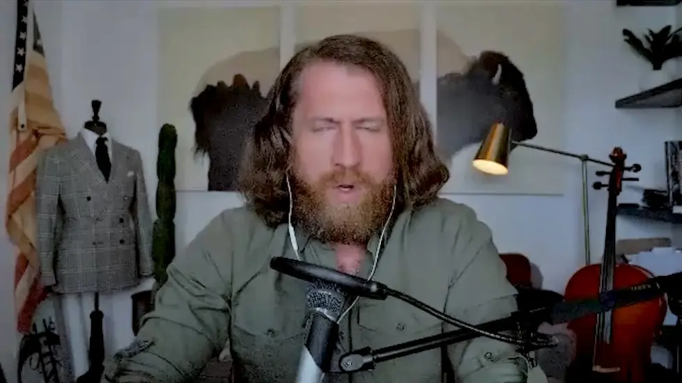 How Men Can Instantly Look More Attractive | Tanner Guzy 123 031